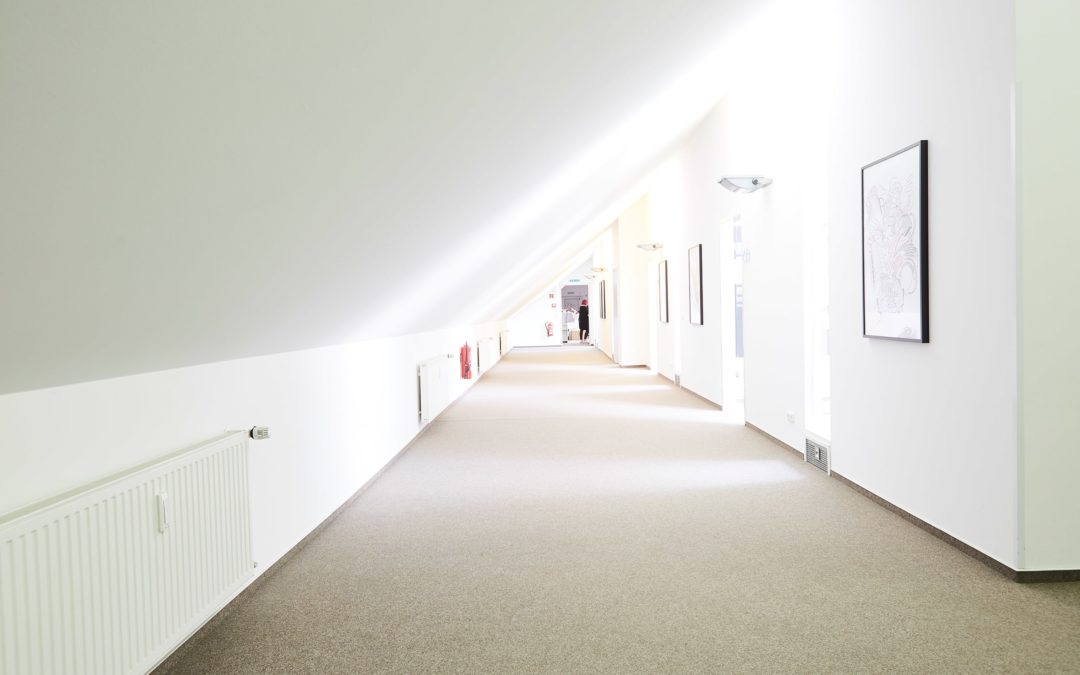 423 m² helle, lichtdurchflutete Bürofläche im Dachgeschoss